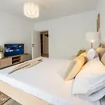 Plaza 316 شقة بوخارست