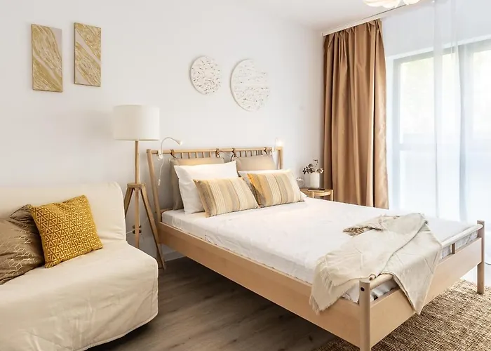 Apartment Plaza 316 *